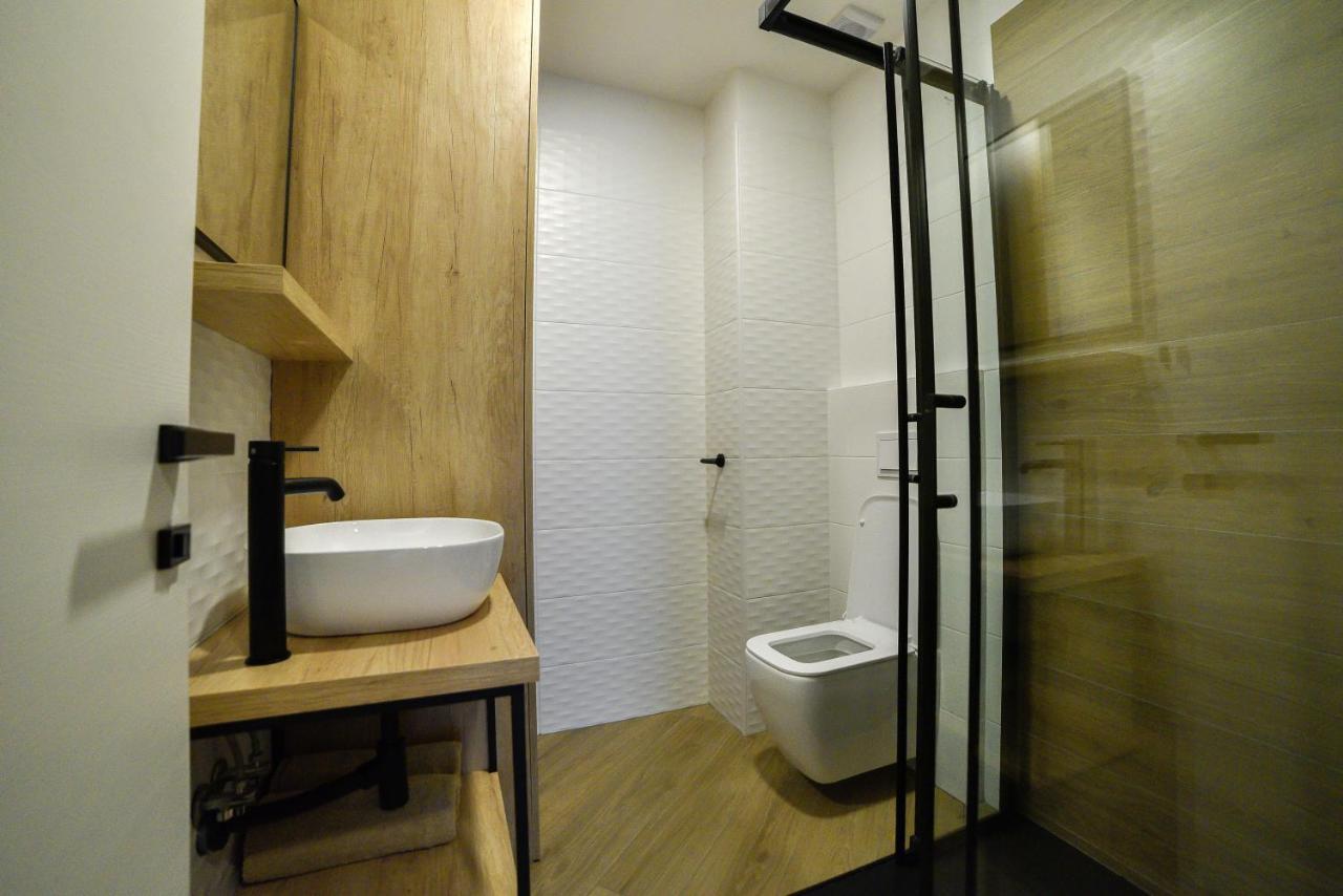 Luxury Apartment Knezovic ซินย์ ภายนอก รูปภาพ